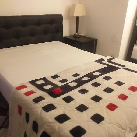 A.B.C Simple Rooms Garges-lès-Gonesse Exteriör bild