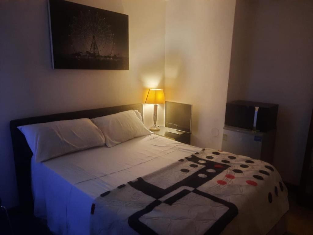 A.B.C Simple Rooms Garges-lès-Gonesse Exteriör bild